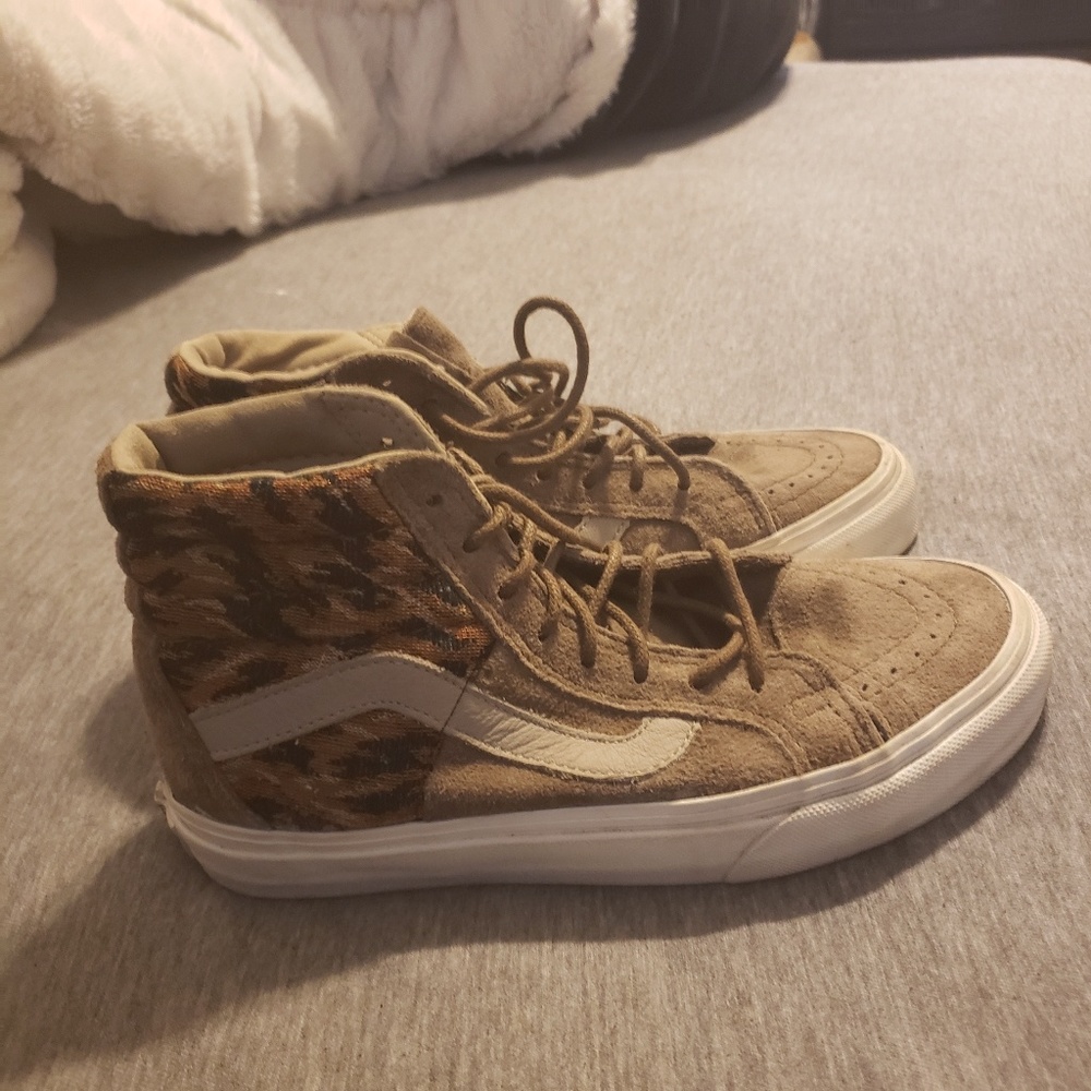 Van's